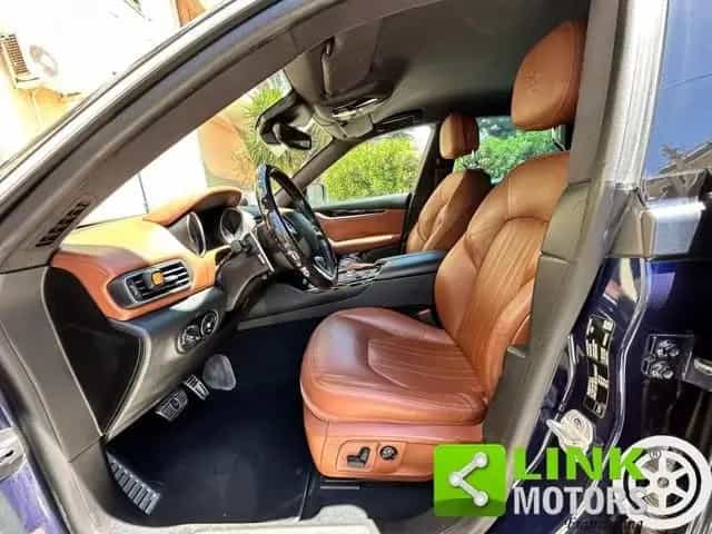 Maserati Levante MASERATI Levante . 04/2018-photo-1