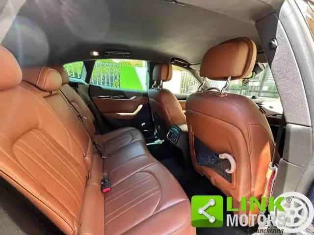 Maserati Levante MASERATI Levante . 04/2018-photo-6