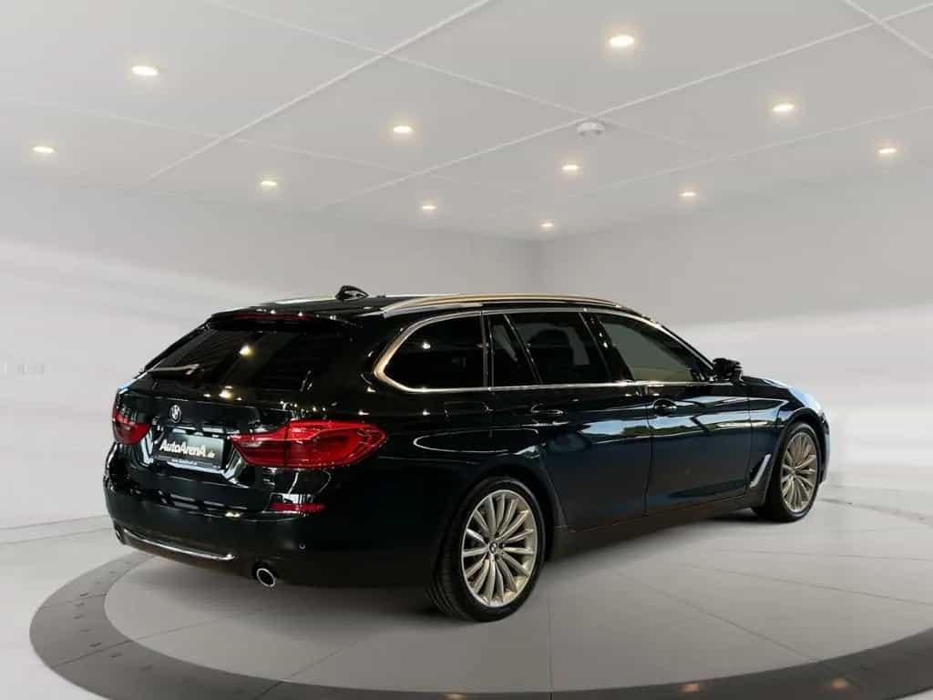 BMW 530 d Luxury Line Fahrassist+HUD+Stdhz+Wide+Cam 05/2020-photo-2