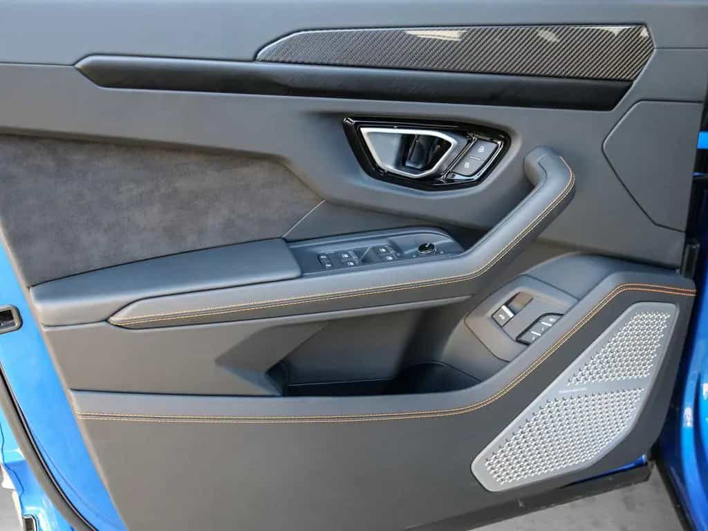 Lamborghini Urus S Blu Eleos, Park Assistance Pack 07/2024-photo-27