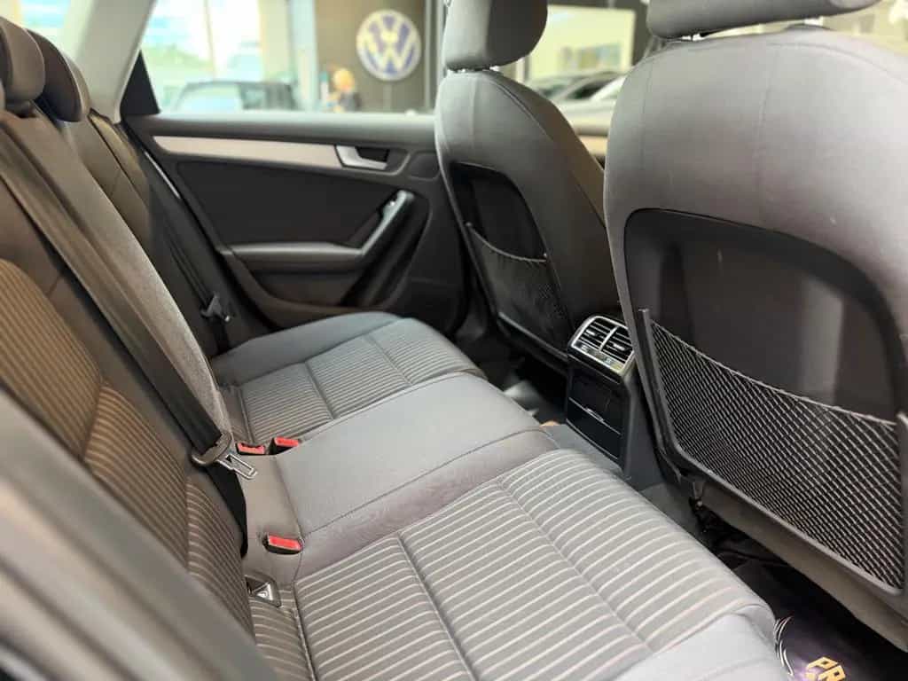 Audi A4 Avant Ambiente 2.0 TDI/Xenon/Navi/BT/SHZ 11/2013-photo-17