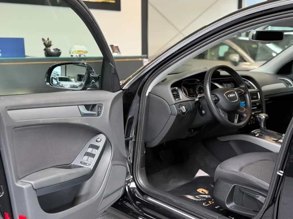 Audi A4 Avant Ambiente 2.0 TDI/Xenon/Navi/BT/SHZ 11/2013-photo-9