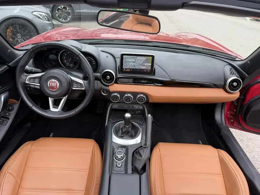 Fiat 124 Spider 1.4 LUSSO/BOSE/SITZHEIZUNG/PARKSENSOR 04/2017-photo-13