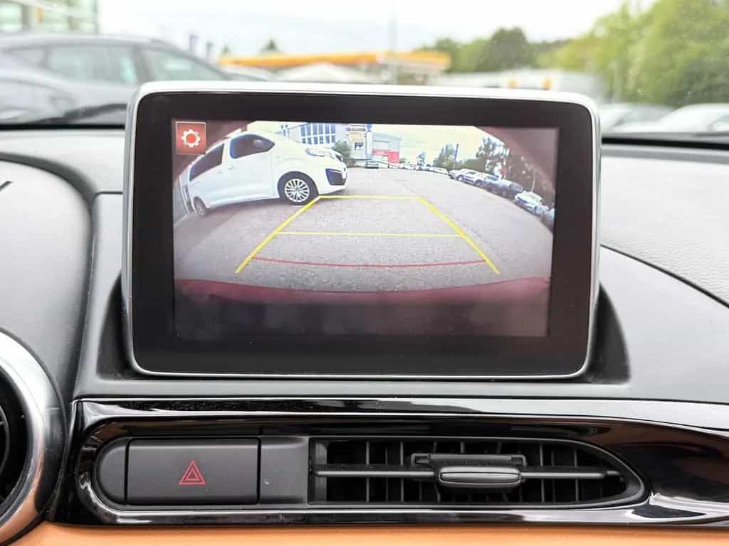 Fiat 124 Spider 1.4 LUSSO/BOSE/SITZHEIZUNG/PARKSENSOR 04/2017-photo-17