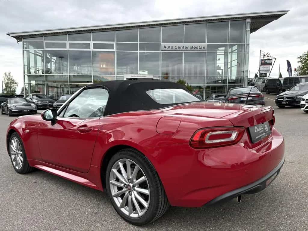 Fiat 124 Spider 1.4 LUSSO/BOSE/SITZHEIZUNG/PARKSENSOR 04/2017-photo-3