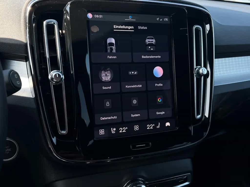 Volvo XC40 B3 Plus Bright/SitzHZ/StandHZ/Keyless 03/2023-photo-23