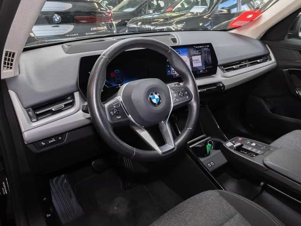 BMW X1 xDrive23d HUD ACC AHK RFK NAVI LED PDC V+H 01/2023-photo-3