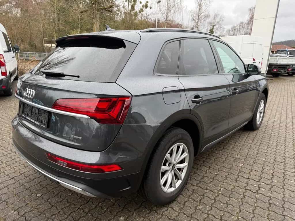 Audi Q5 40 TDI S tronic*Quattro*AHK*NAVI*LED*EU6dT* 09/2021-photo-5