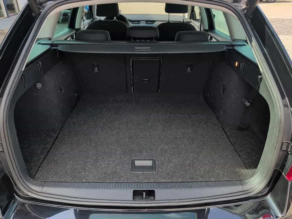 Skoda Octavia Combi TSI DSG Style Navi+ACC+eHeckkl+vir 05/2019-photo-26