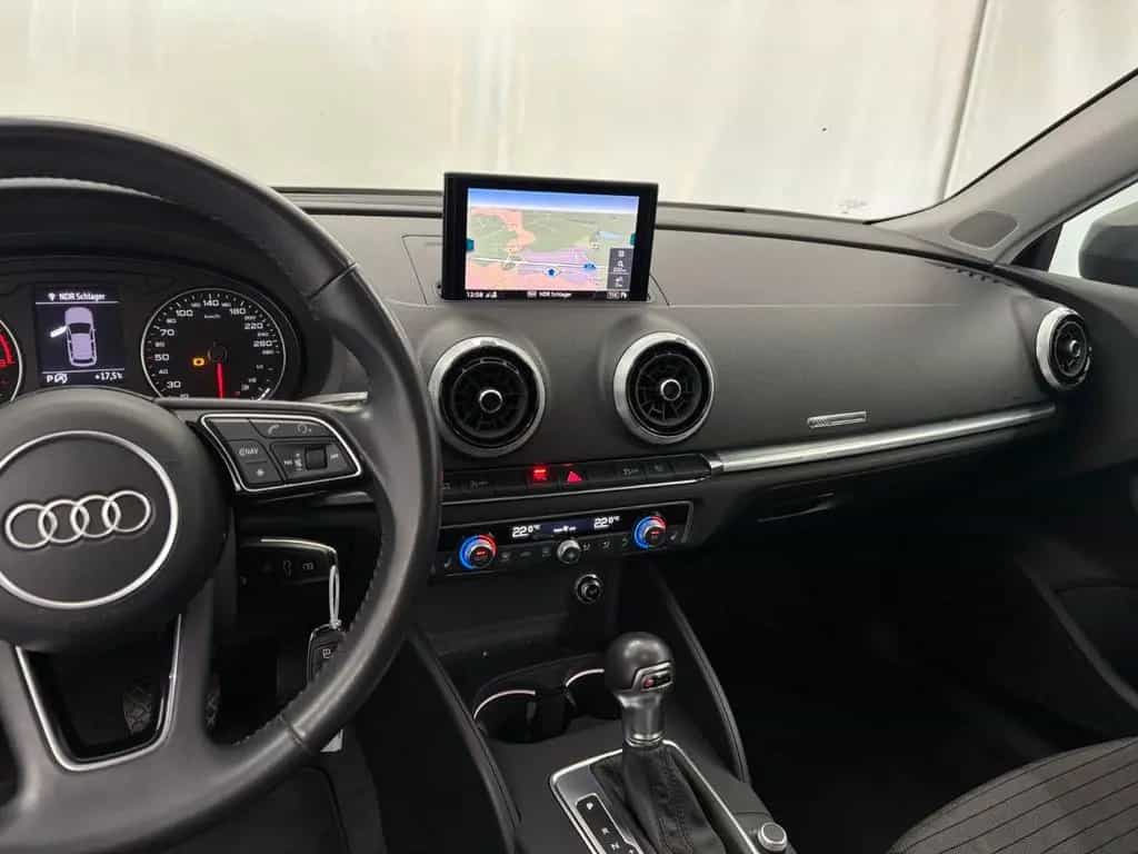 Audi A3 Sportback sport+Aut.+Xenon+Navi 03/2018-photo-19