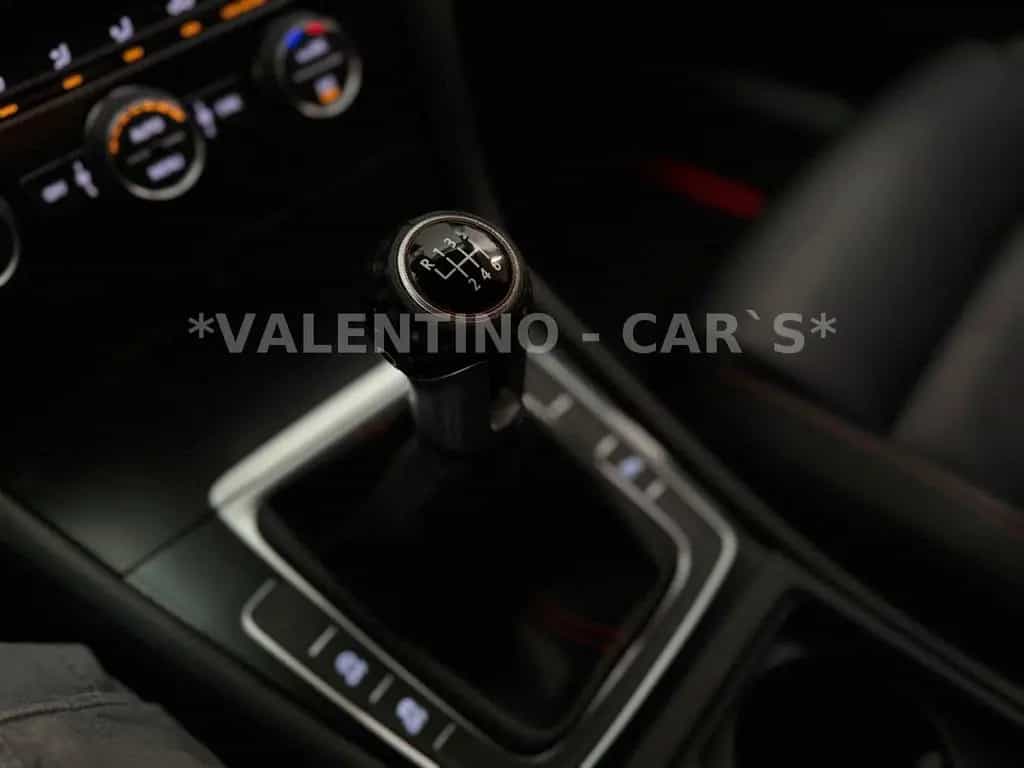 Volkswagen Golf VII Lim. GTI BiXen/Pano/Temp/Shz/19"/Leder 06/2016-photo-21