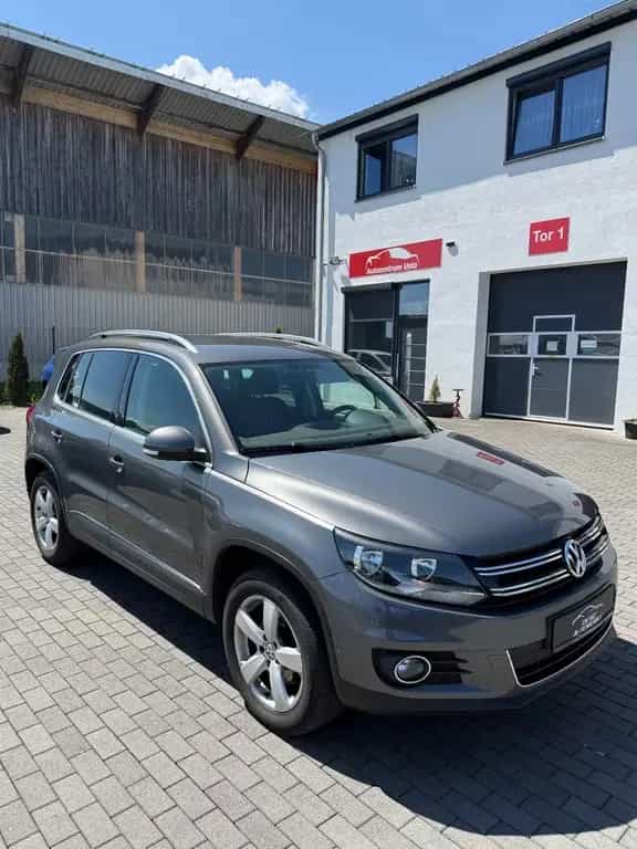 Volkswagen Tiguan Sport & Style 4Motion /AHK/PDC/TEMP/NAVI/ 12/2012-photo-2