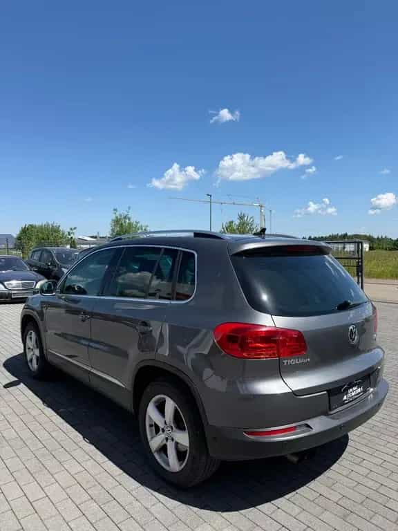 Volkswagen Tiguan Sport & Style 4Motion /AHK/PDC/TEMP/NAVI/ 12/2012-photo-5