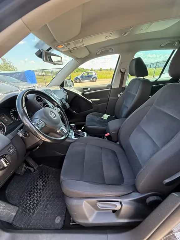 Volkswagen Tiguan Sport & Style 4Motion /AHK/PDC/TEMP/NAVI/ 12/2012-photo-9