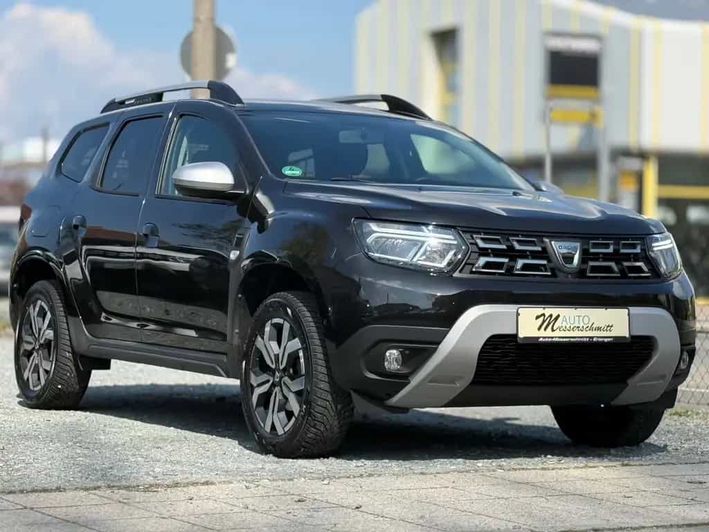 Dacia Duster II Prestige 4WD AHK NAVI 360CAM SHZ KLIMA 08/2022-photo-0