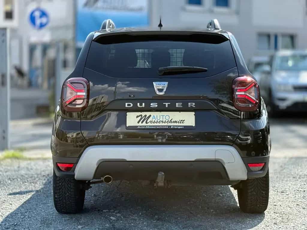 Dacia Duster II Prestige 4WD AHK NAVI 360CAM SHZ KLIMA 08/2022-photo-4