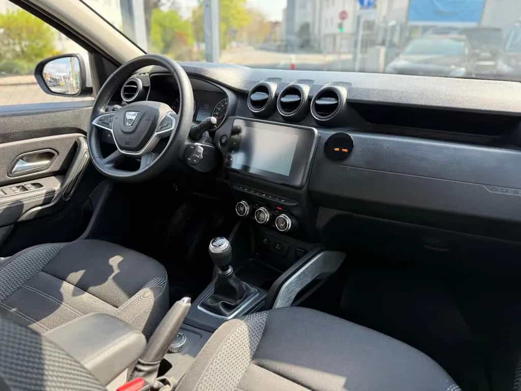 Dacia Duster II Prestige 4WD AHK NAVI 360CAM SHZ KLIMA 08/2022-photo-6