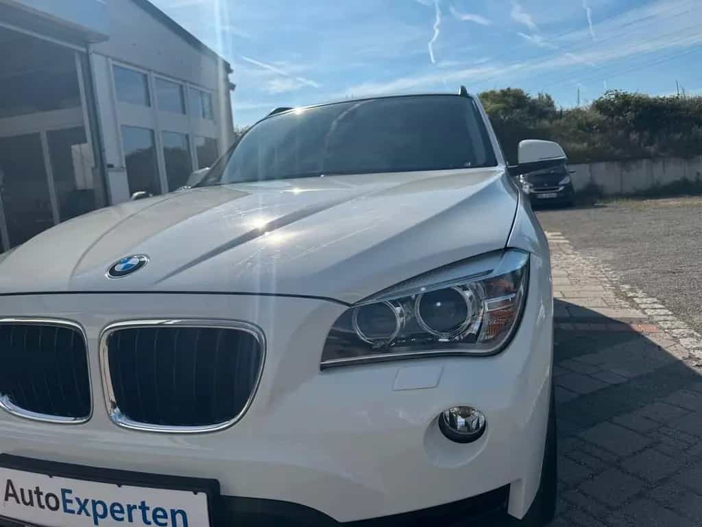 BMW X1 18 d xDrive Sportline 01/2015-photo-11