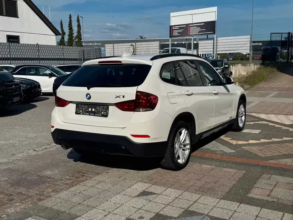 BMW X1 18 d xDrive Sportline 01/2015-photo-5