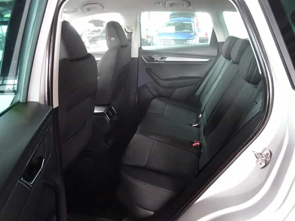 Skoda Karoq TSI 4x4 Style/ DSG/ Navi/ LED/ Kamera/ AHK 03/2019-photo-12