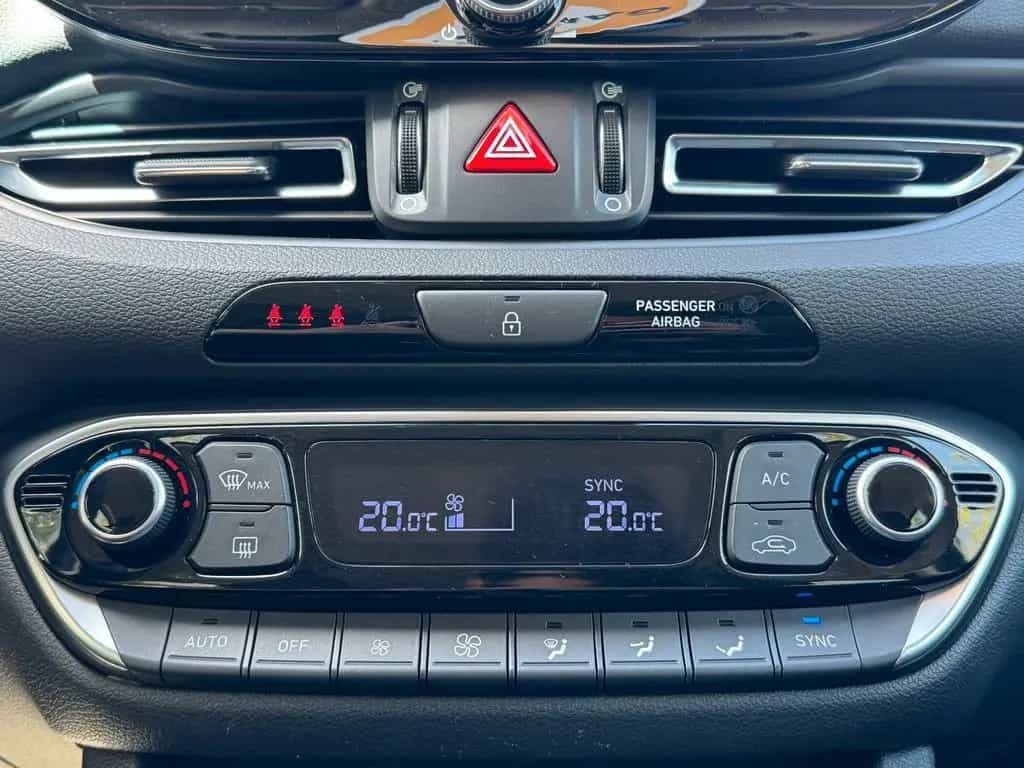 Hyundai i30 Edition 30+ 1.HD*Pano*CarPlay*Kamera* 12/2021-photo-31