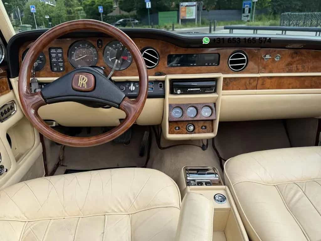 Rolls-Royce Corniche 6.8 Convertible 03/1984-photo-5