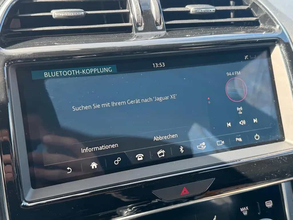 Jaguar XE S AWD Black Pack*MATRIX LED*KAMERA*SpurASSIST 01/2020-photo-36