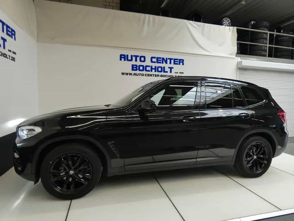 BMW X3 xDrive 20i Advantage AHK*Navi*PDC 02/2020-photo-12