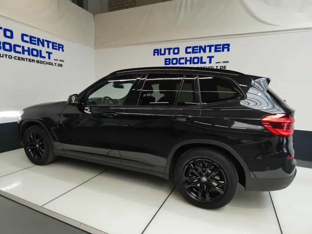 BMW X3 xDrive 20i Advantage AHK*Navi*PDC 02/2020-photo-16