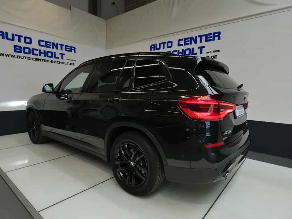 BMW X3 xDrive 20i Advantage AHK*Navi*PDC 02/2020-photo-18