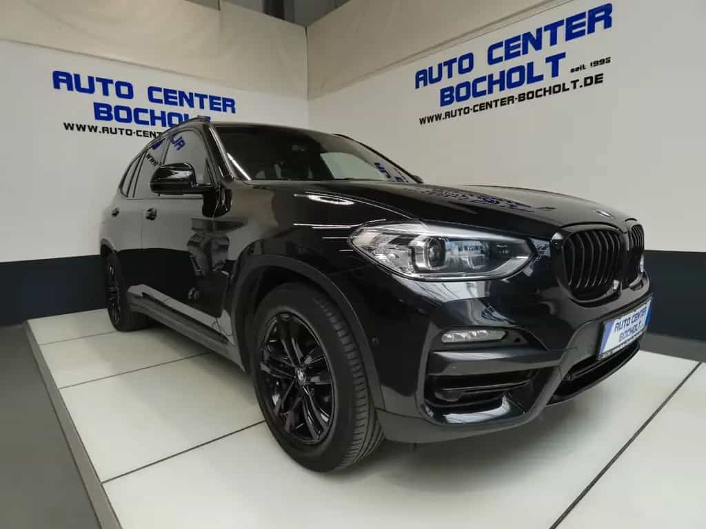 BMW X3 xDrive 20i Advantage AHK*Navi*PDC 02/2020-photo-2