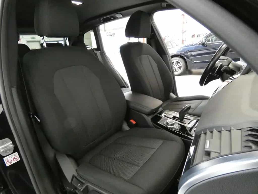BMW X3 xDrive 20i Advantage AHK*Navi*PDC 02/2020-photo-27