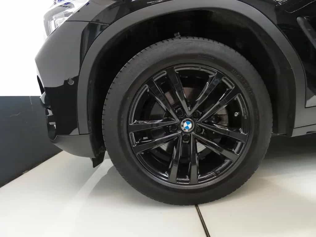BMW X3 xDrive 20i Advantage AHK*Navi*PDC 02/2020-photo-32