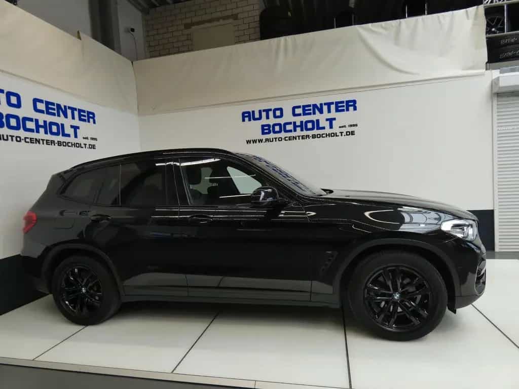 BMW X3 xDrive 20i Advantage AHK*Navi*PDC 02/2020-photo-4