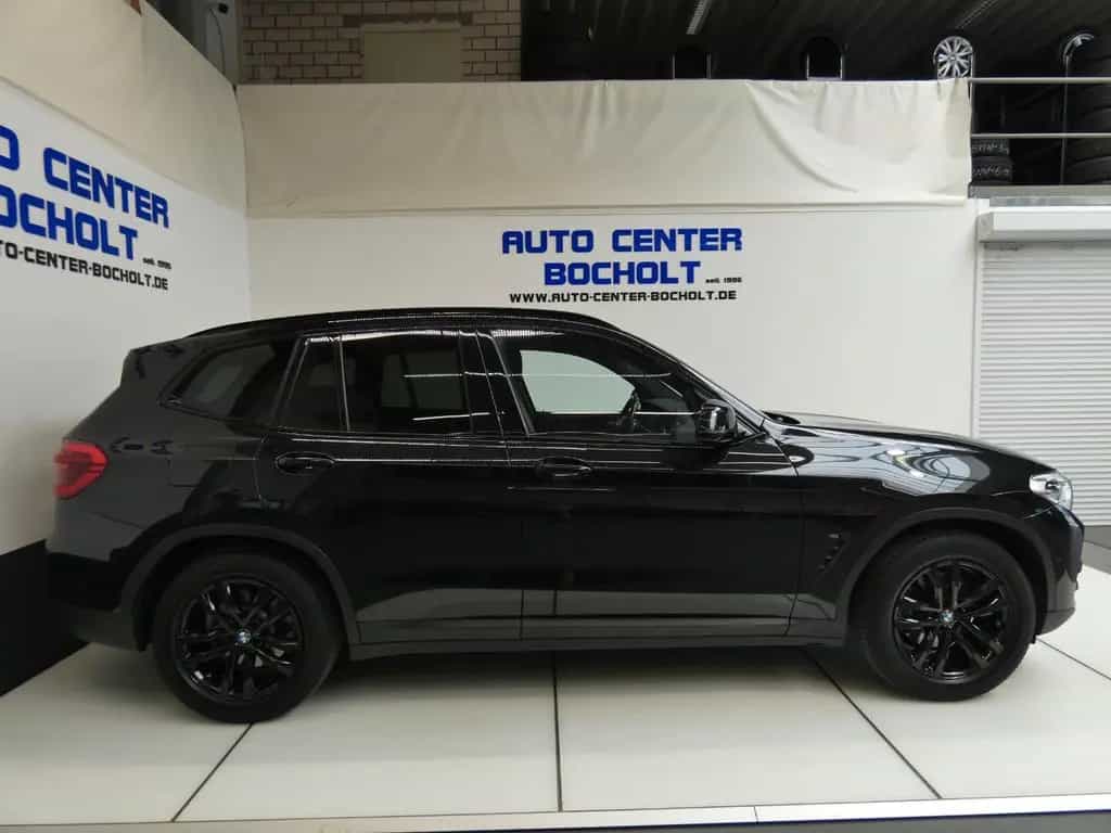 BMW X3 xDrive 20i Advantage AHK*Navi*PDC 02/2020-photo-6