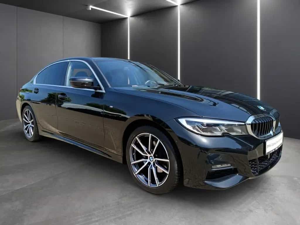BMW 320 i xDrive Limousine+M SPORTPAKET+HEAD UP+18"AL 12/2021-photo-2