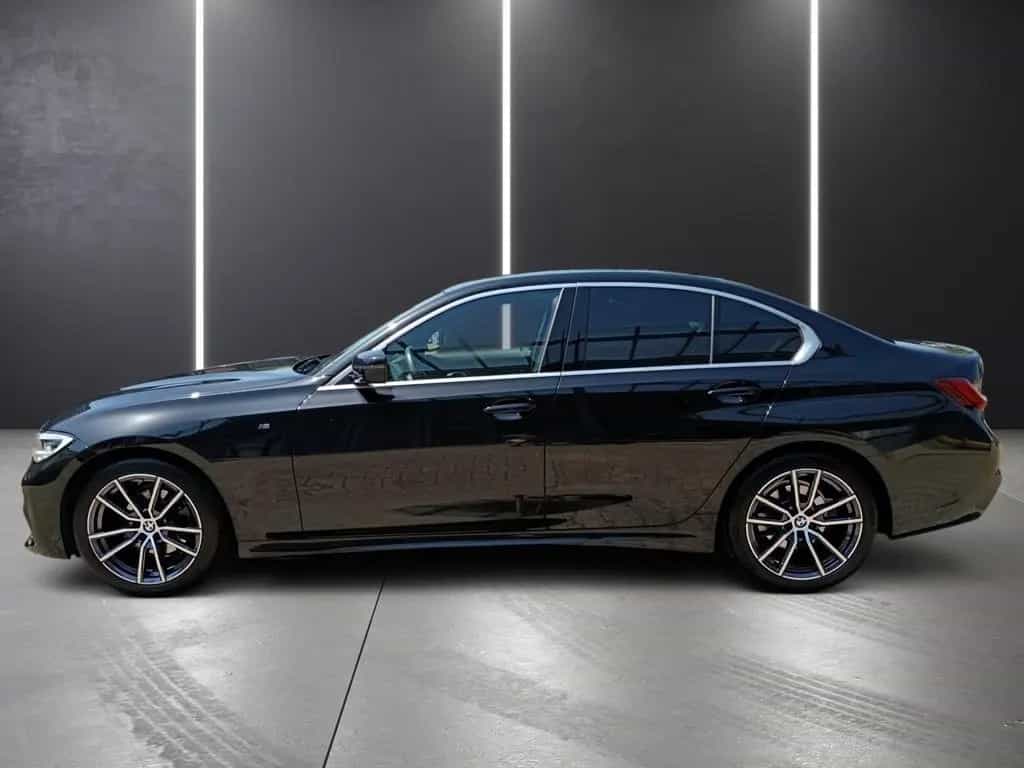BMW 320 i xDrive Limousine+M SPORTPAKET+HEAD UP+18"AL 12/2021-photo-7