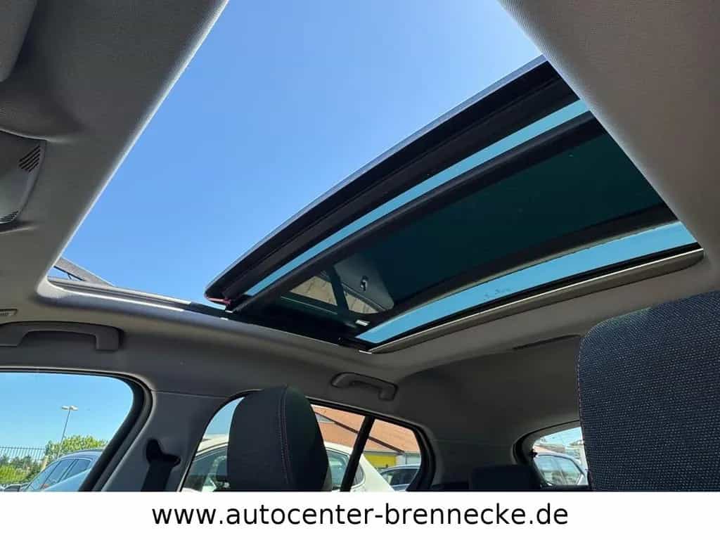 BMW 118 d Sport Line*Panorama*Allwetter*LED*AHK*PDC* 06/2020-photo-22