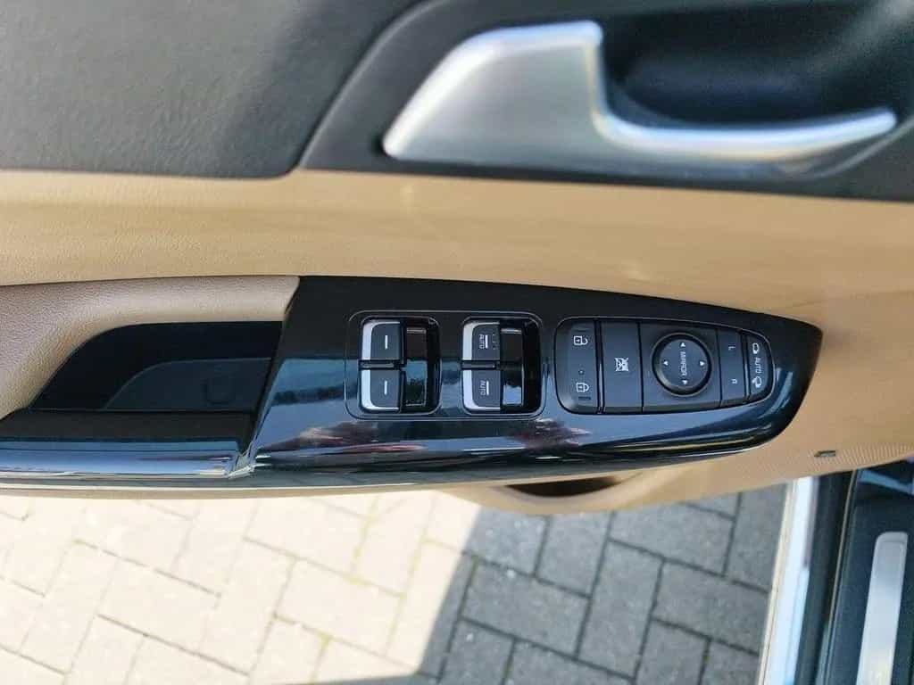 Kia Sportage T-GDI DCT Platinum Edition Leder+PanoSD 02/2021-photo-24