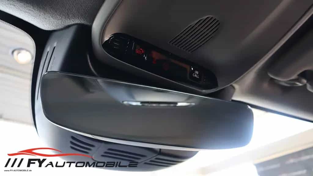 Volvo XC40 Design AWD Allrad 8xBereift Navi Garantie! 03/2019-photo-24