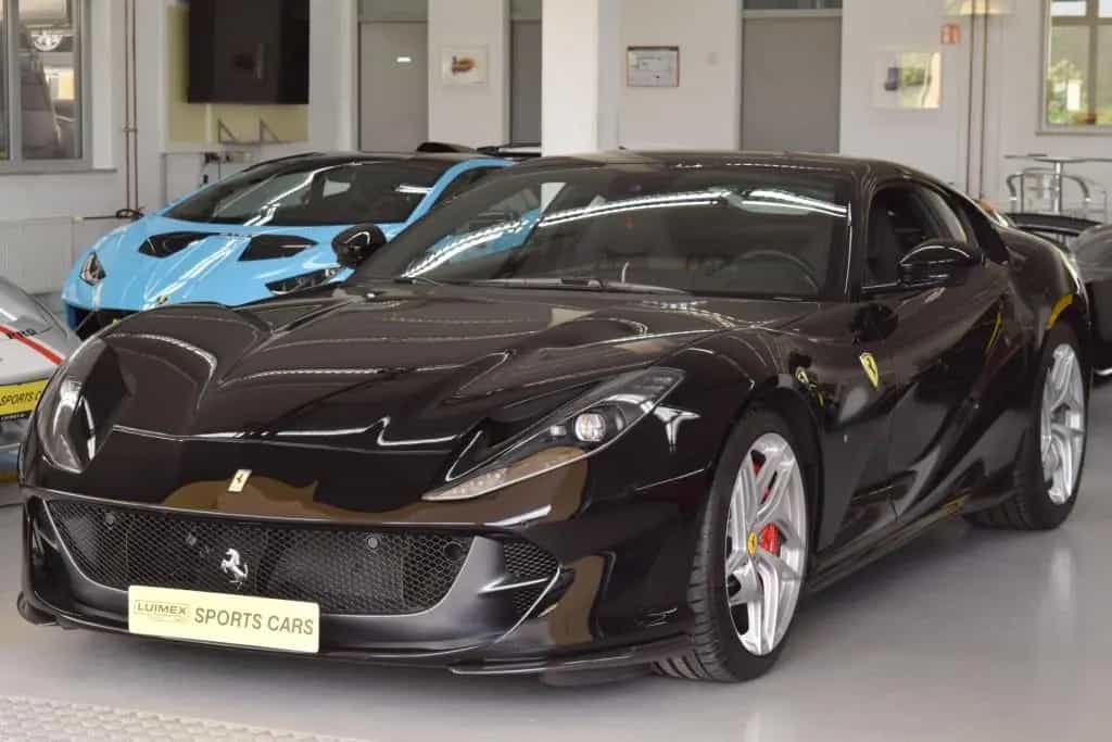 Ferrari 812 SF Lifting Racingsitze 03/2020-photo-0