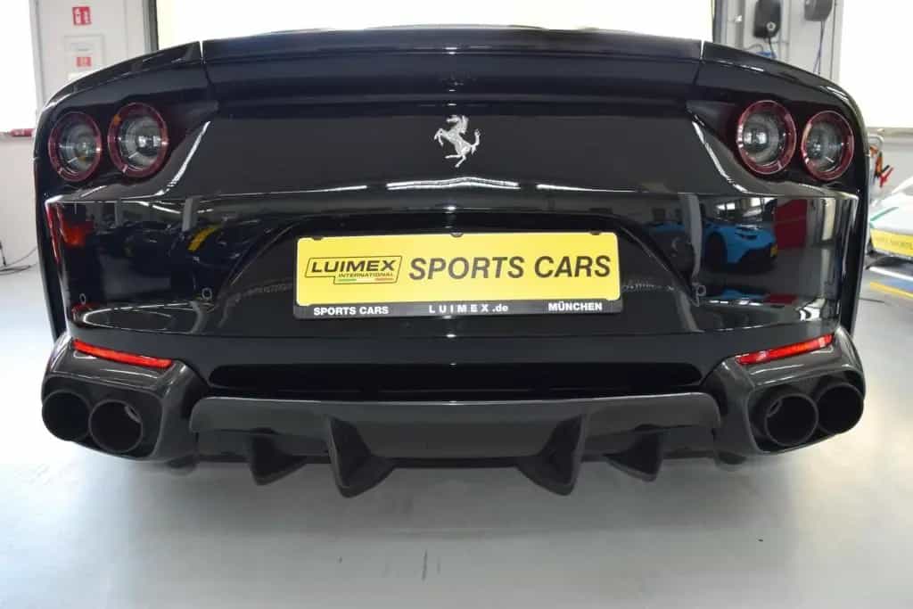 Ferrari 812 SF Lifting Racingsitze 03/2020-photo-19