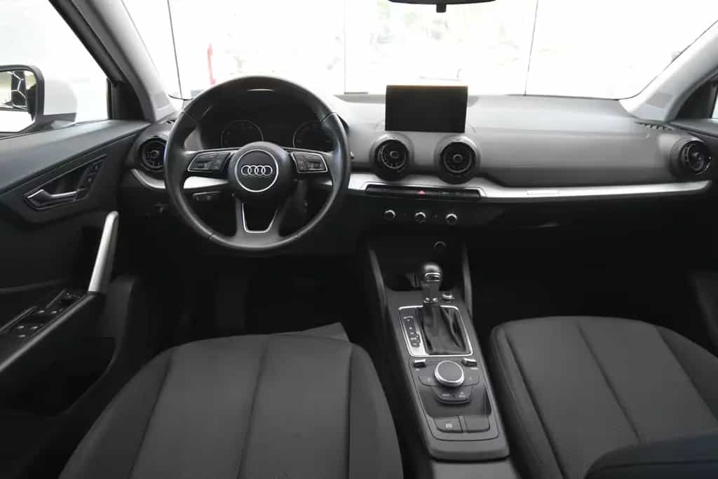 Audi Q2 quattro 1. Hand Tempomat 8x Alufelgen 05/2018-photo-14