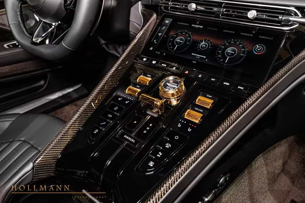 Aston Martin DB12 GOLDFINGER 007 SPECIAL EDITION null-photo-17