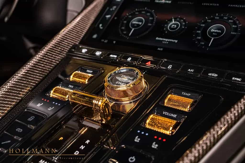 Aston Martin DB12 GOLDFINGER 007 SPECIAL EDITION null-photo-18