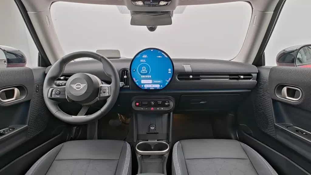 MINI Cooper C 11/2024-photo-21