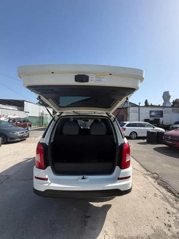 Ssangyong REXTON Rexton W Sapphire 4WD (7 Sitze) 05/2015-photo-12