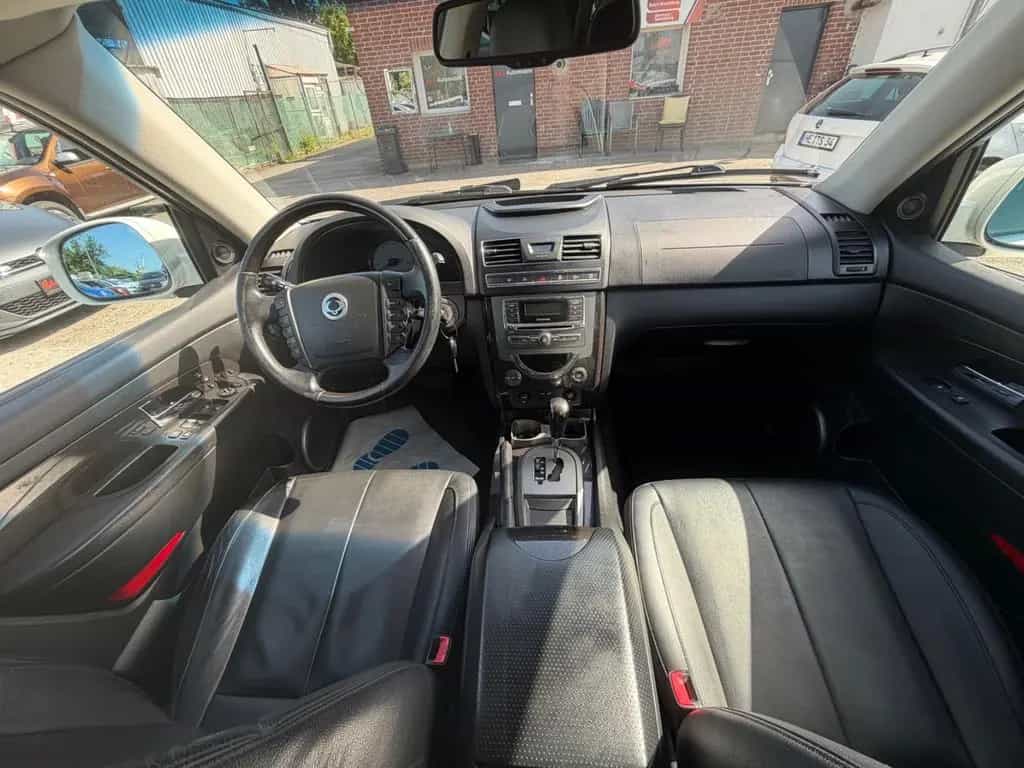 Ssangyong REXTON Rexton W Sapphire 4WD (7 Sitze) 05/2015-photo-2