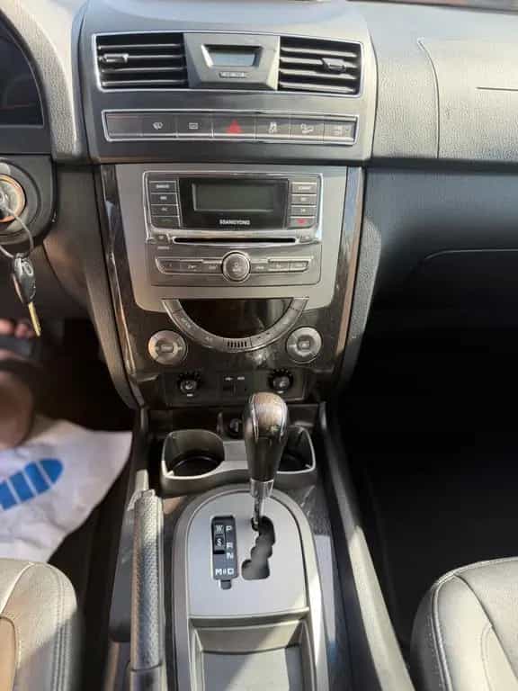 Ssangyong REXTON Rexton W Sapphire 4WD (7 Sitze) 05/2015-photo-25