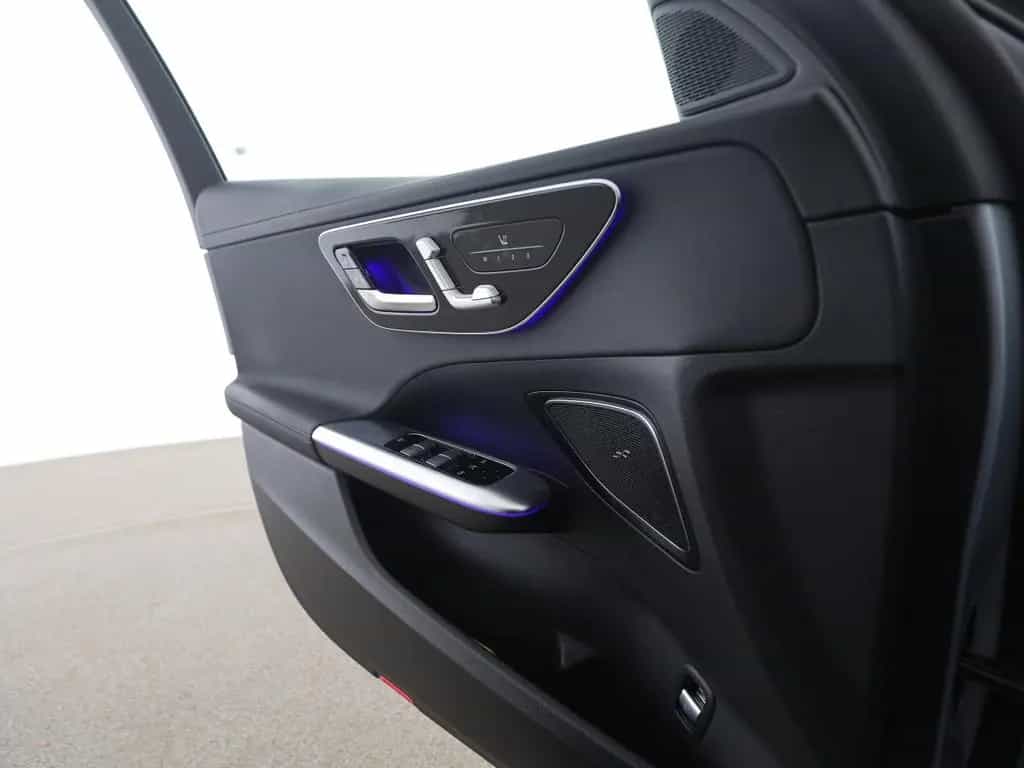 Mercedes-Benz C 220 d T AMG Digital Light Night MBUX Pano AHK 01/2025-photo-13